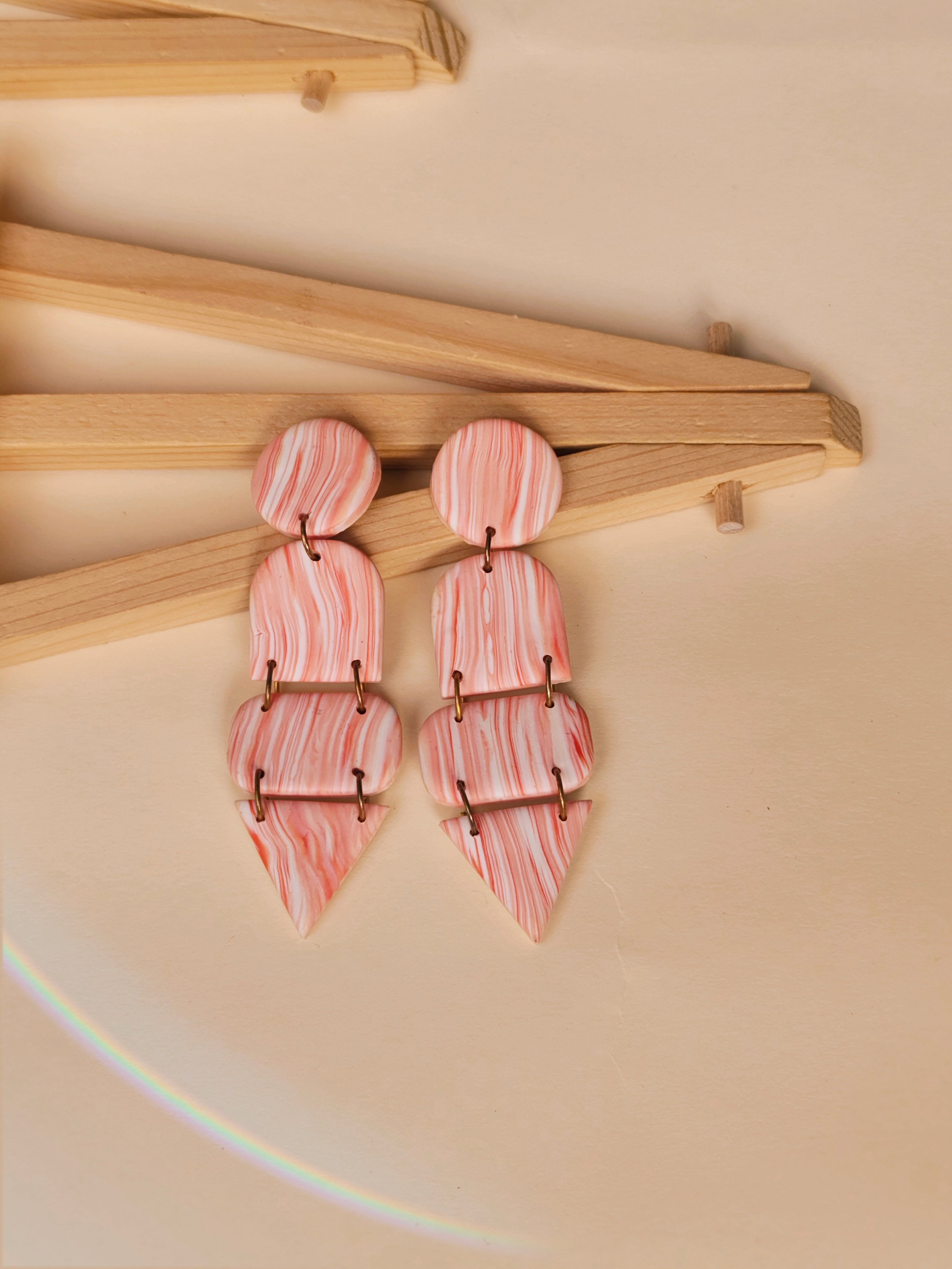 Coral Drift – inspired by the marbled coral tones.